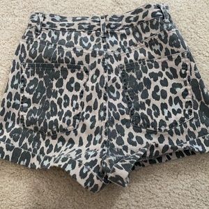 TOPSHOP MOTO Leopard Shorts 26